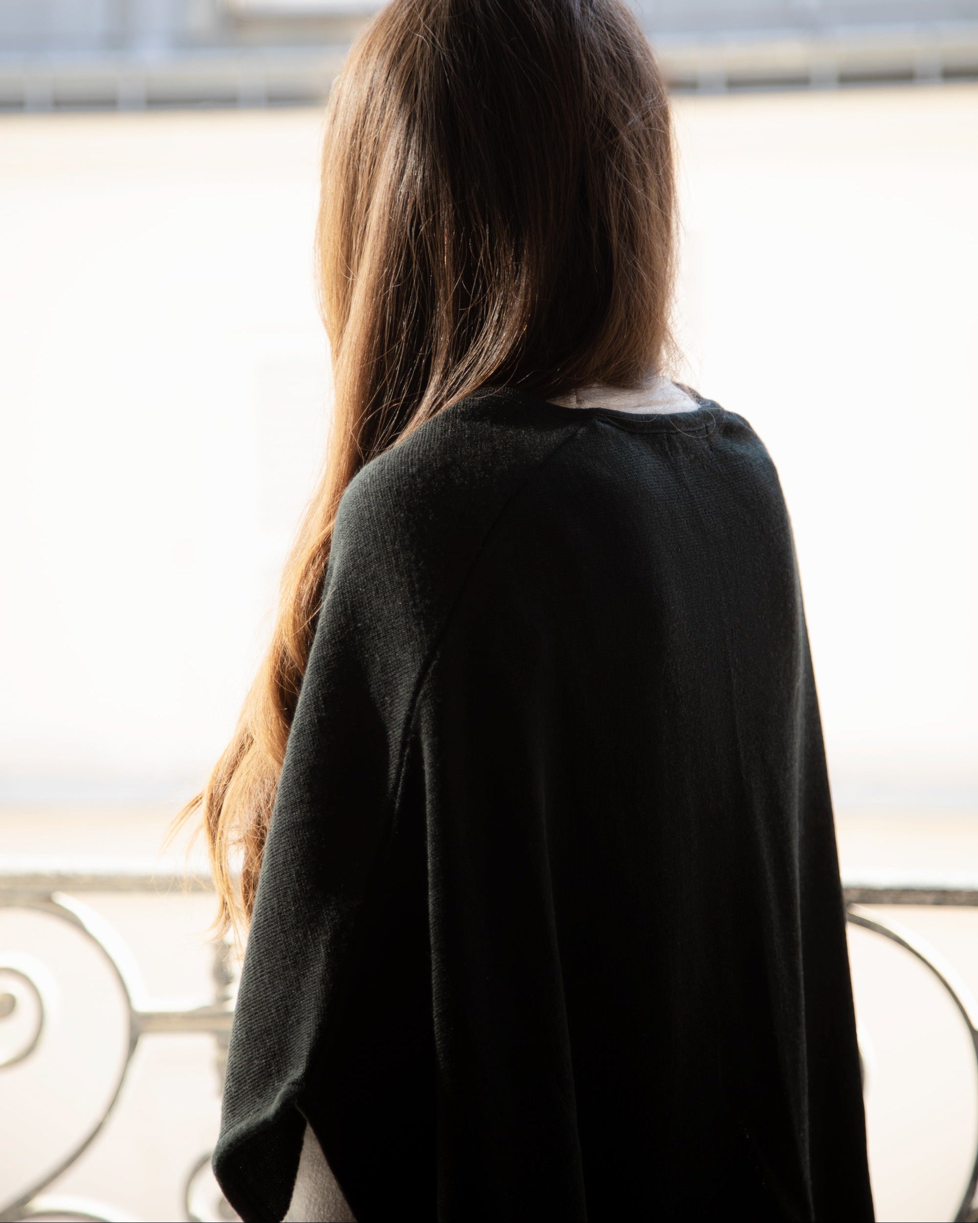 Cape I Black